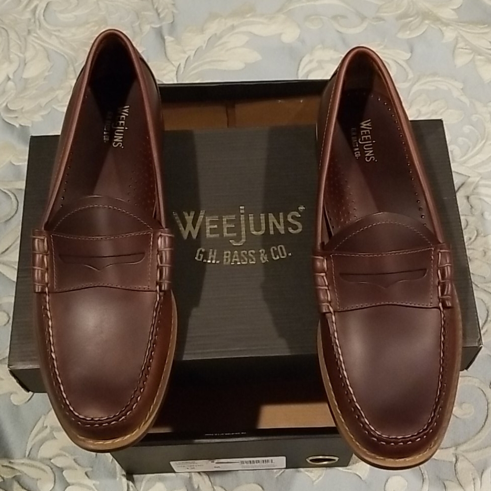 Weejuns dress shoes